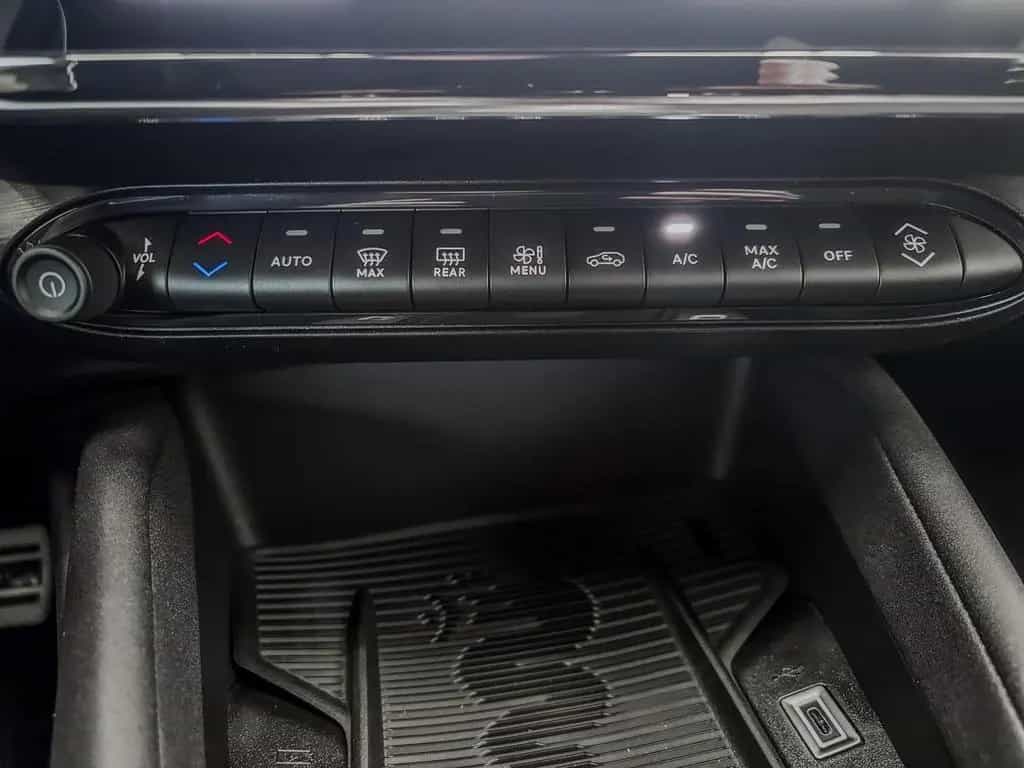 Alfa Romeo Junior SPECIALE IBRIDA MATRIX ACC KEYLESS NAV... 01/2026-photo-33