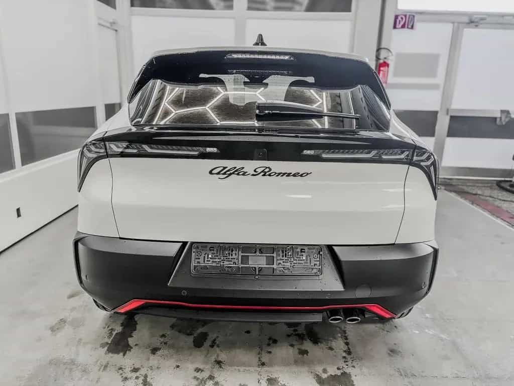 Alfa Romeo Junior SPECIALE IBRIDA MATRIX ACC KEYLESS NAV... 01/2026-photo-8