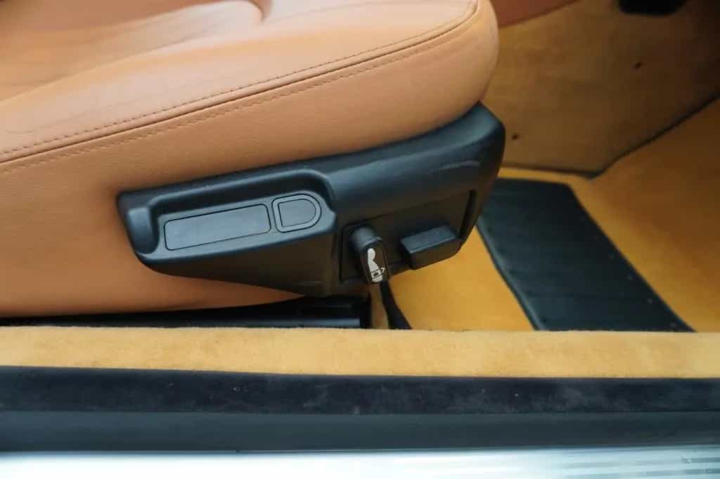 Maserati 4200 GT *Coupe*LEDER*NAVI*Scheckheft* 05/2003-photo-19
