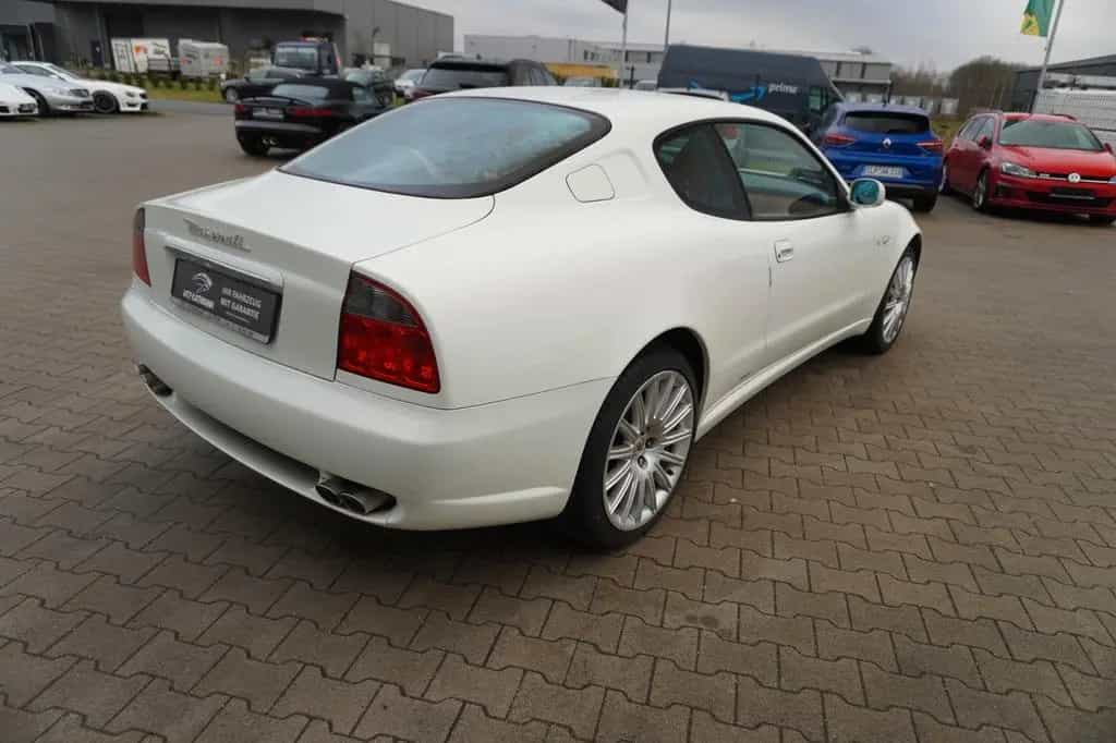 Maserati 4200 GT *Coupe*LEDER*NAVI*Scheckheft* 05/2003-photo-5