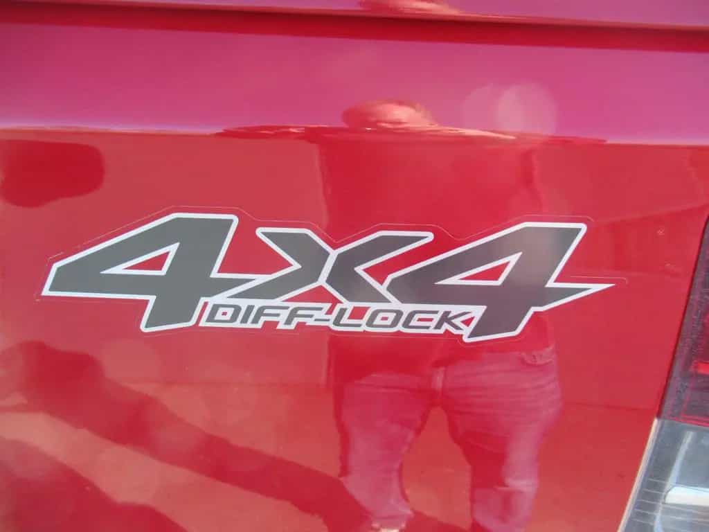 Mitsubishi L200 Doppelkabine 4WD HARDTOP SCHWELLER ALU 05/2020-photo-24