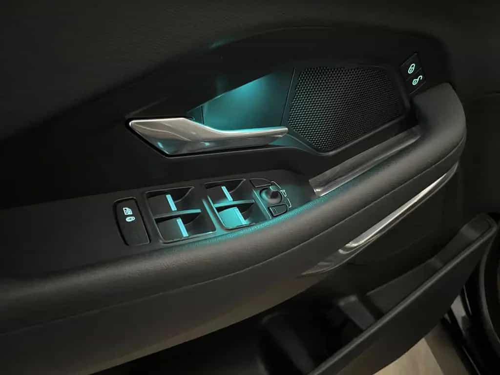 Jaguar E-Pace E-PACE Basis 03/2019-photo-10