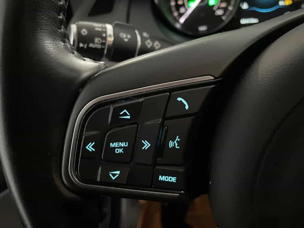 Jaguar E-Pace E-PACE Basis 03/2019-photo-18