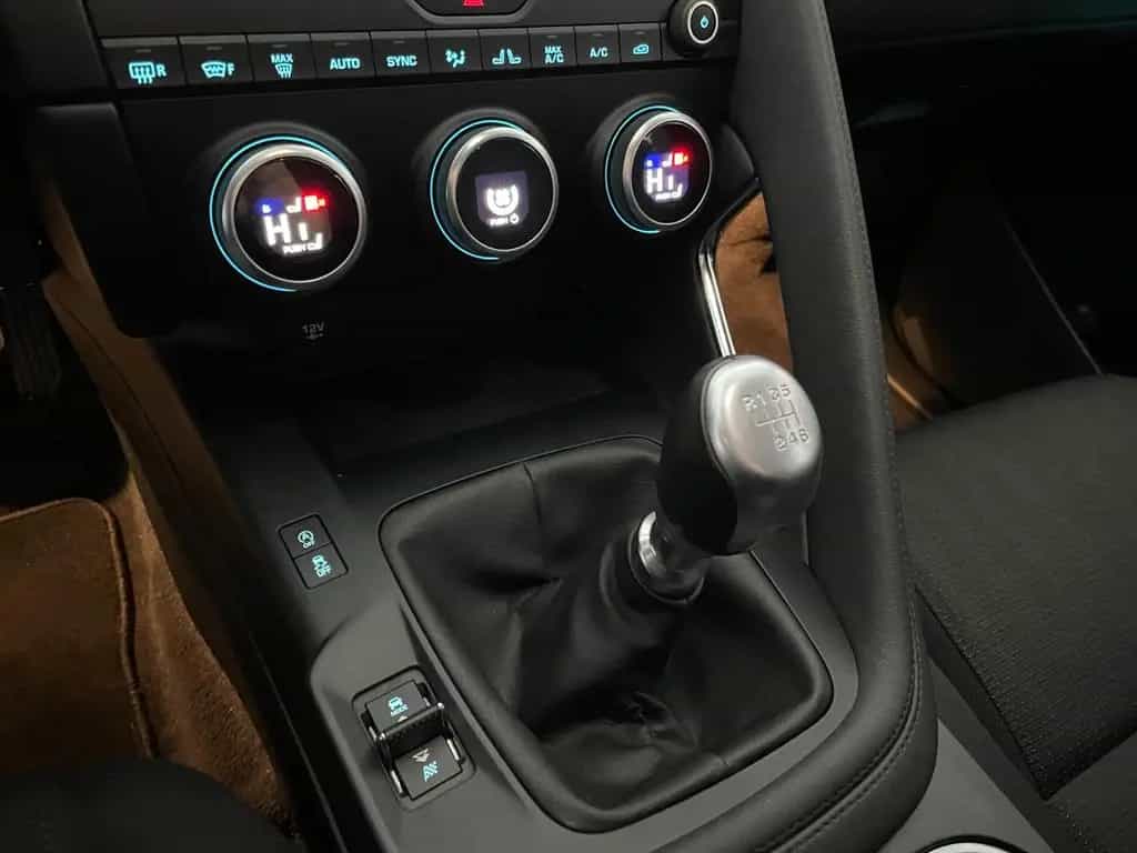 Jaguar E-Pace E-PACE Basis 03/2019-photo-20