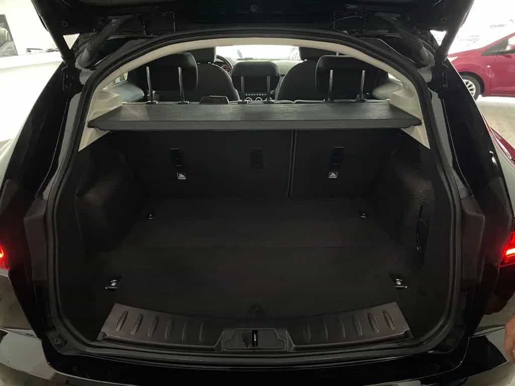 Jaguar E-Pace E-PACE Basis 03/2019-photo-22