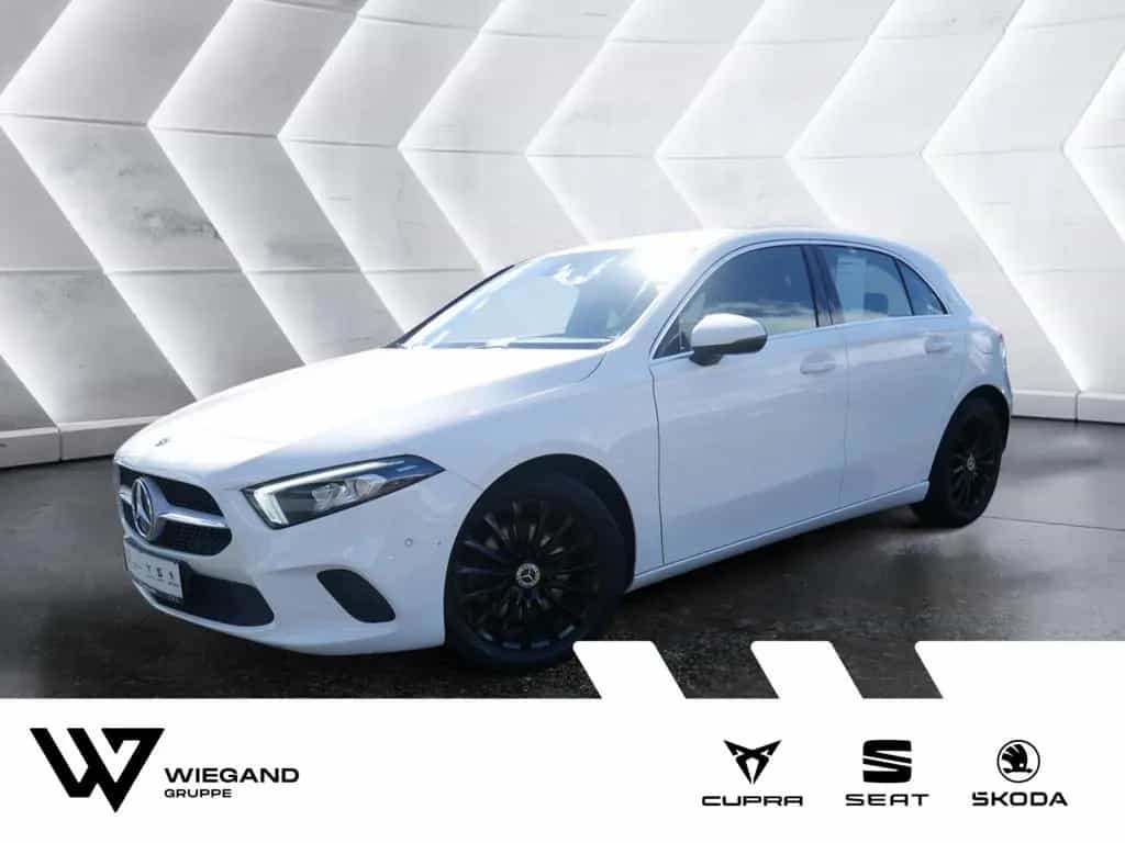 Mercedes-Benz A-Class 220 Progressive SHZ PTS NAVI LED MBUX VOLL-LED 04/2019-photo-0