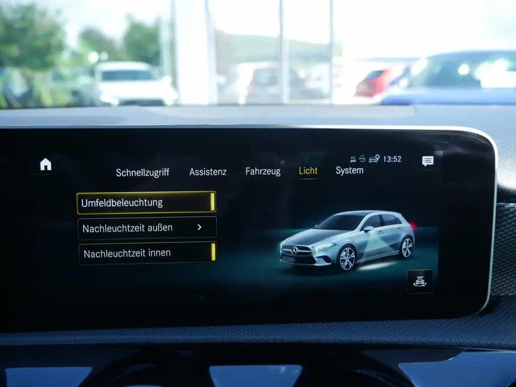 Mercedes-Benz A-Class 220 Progressive SHZ PTS NAVI LED MBUX VOLL-LED 04/2019-photo-10