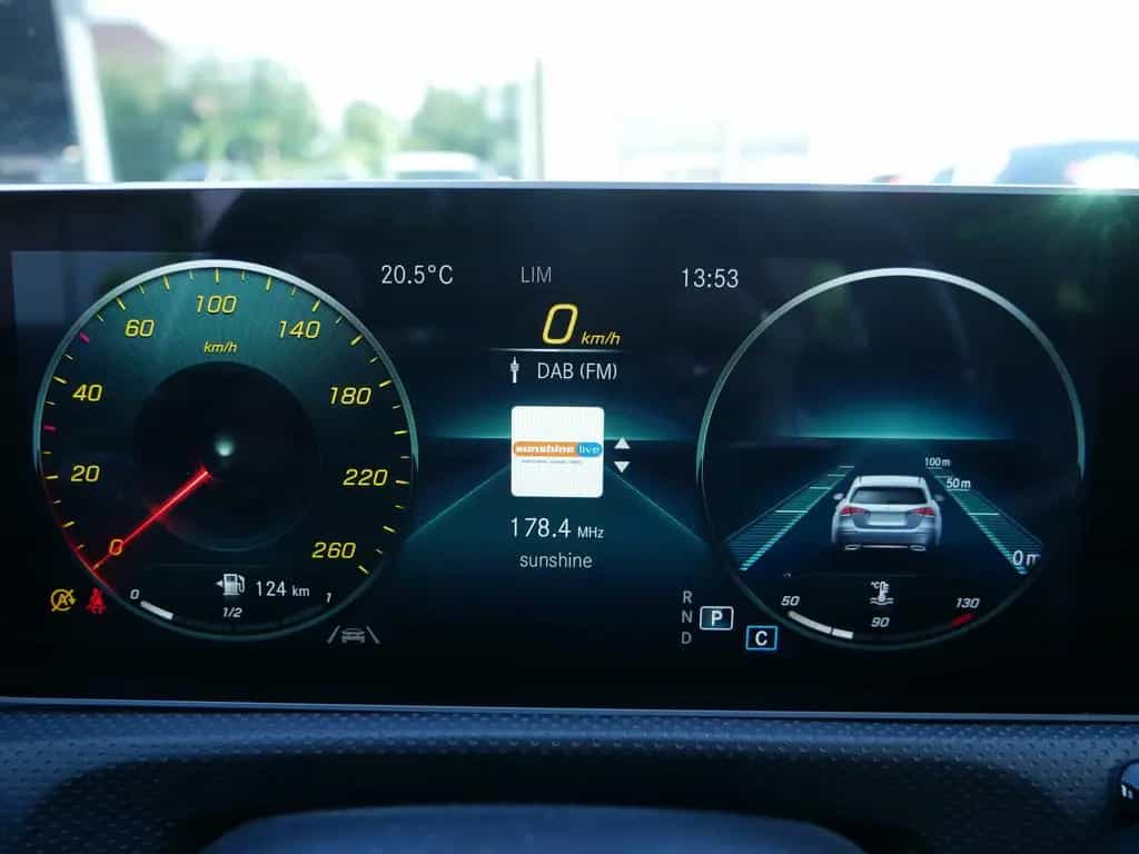 Mercedes-Benz A-Class 220 Progressive SHZ PTS NAVI LED MBUX VOLL-LED 04/2019-photo-13