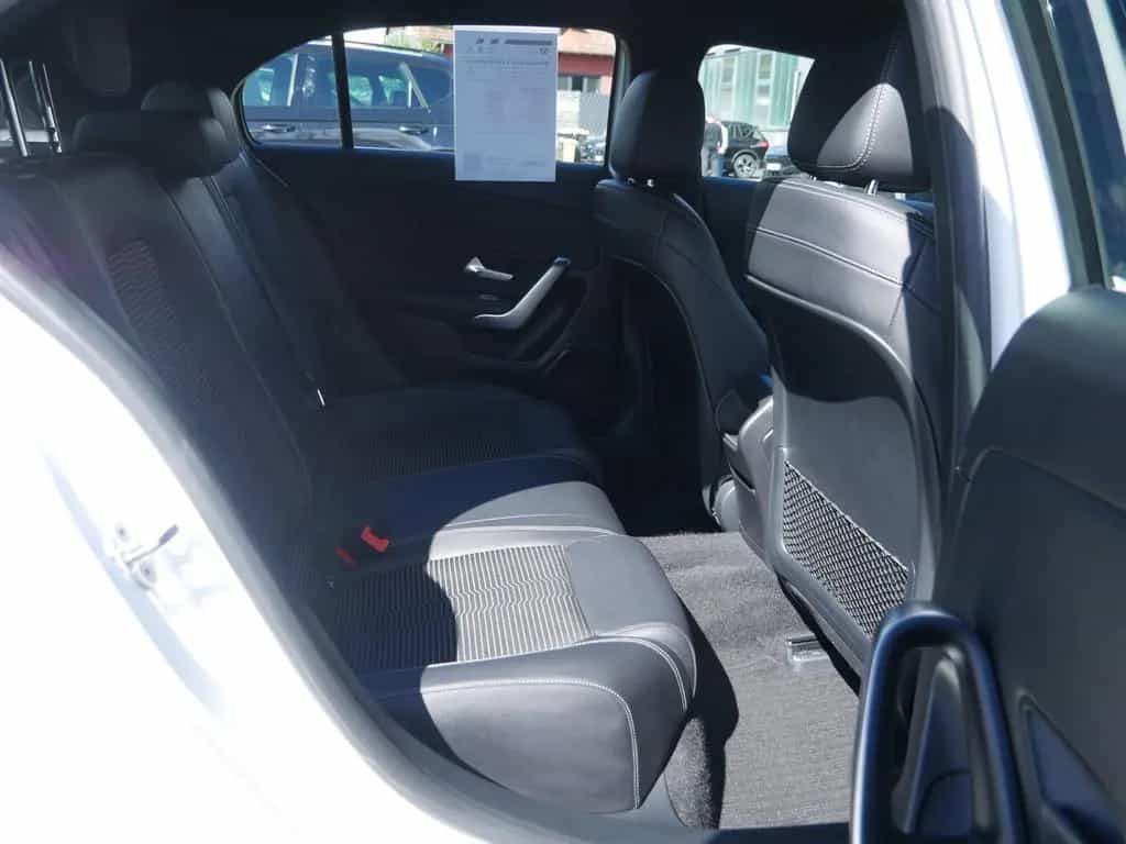 Mercedes-Benz A-Class 220 Progressive SHZ PTS NAVI LED MBUX VOLL-LED 04/2019-photo-3