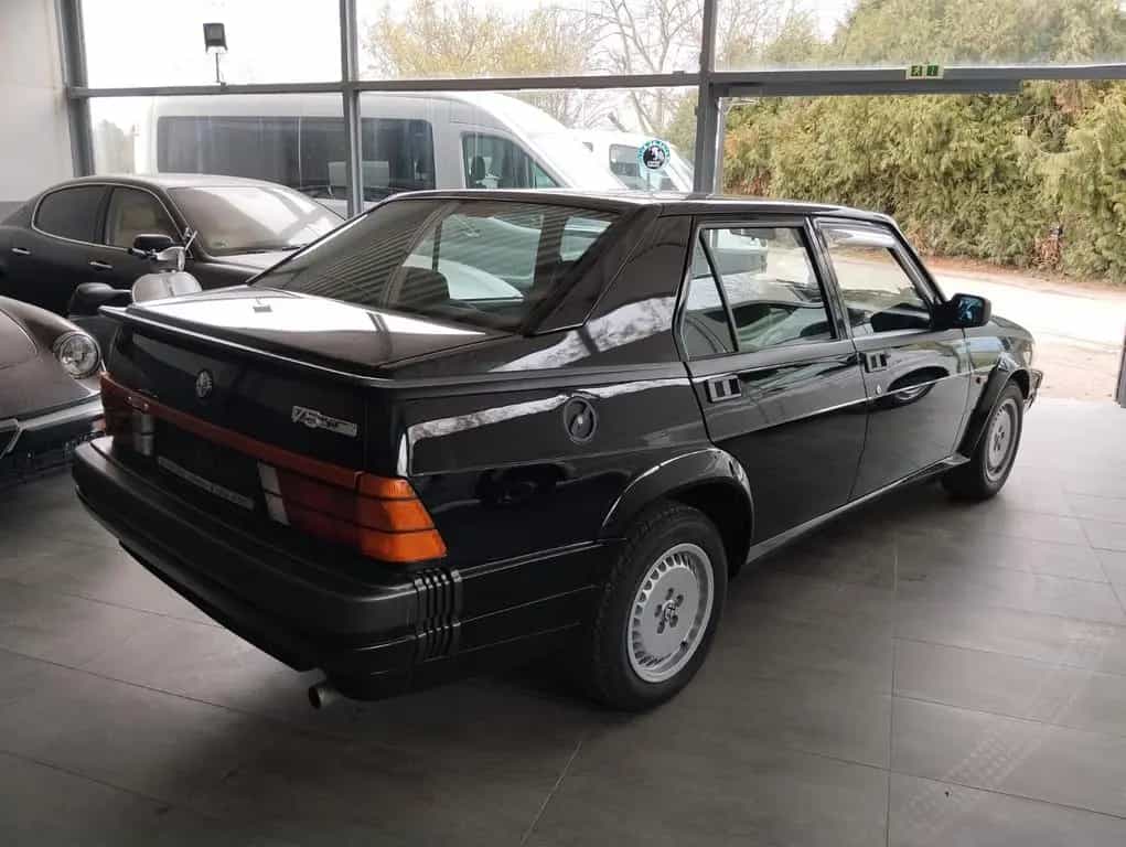 Alfa Romeo 75 75 Turbo America 07/1987-photo-15