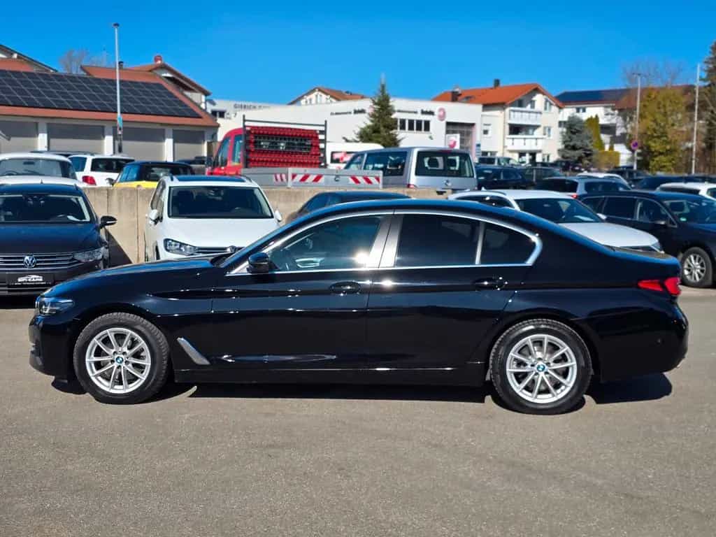 BMW 5 Series 520 d Limousine*AUT*LIVE*NAVI*LEDER*LED*ALU*SHZ* 12/2022-photo-11