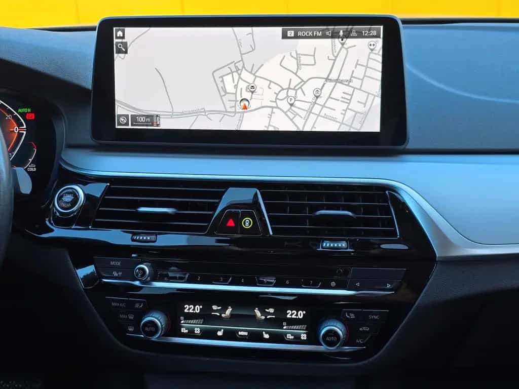 BMW 5 Series 520 d Limousine*AUT*LIVE*NAVI*LEDER*LED*ALU*SHZ* 12/2022-photo-15