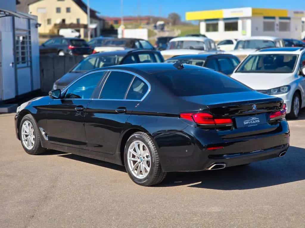 BMW 5 Series 520 d Limousine*AUT*LIVE*NAVI*LEDER*LED*ALU*SHZ* 12/2022-photo-9