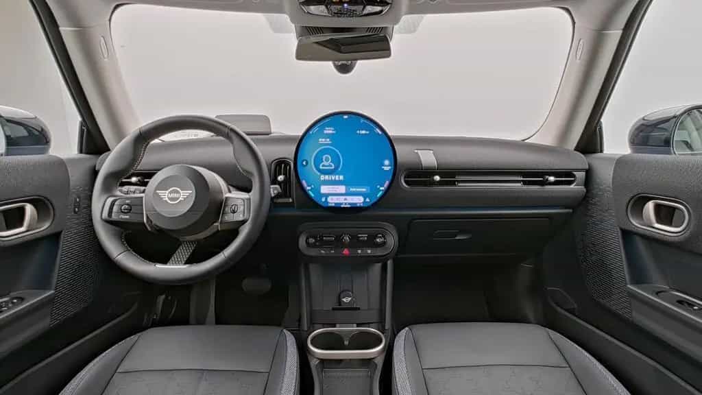 MINI Cooper C 02/2025-photo-11
