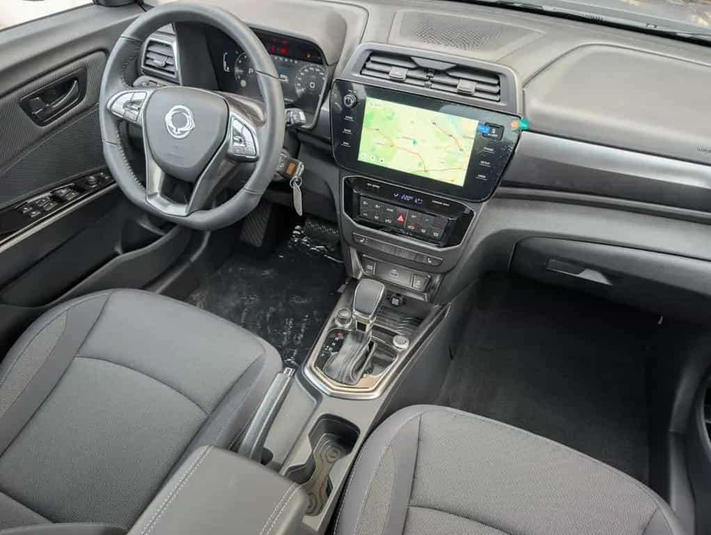 KGM Tivoli Nomad 1,5 null-photo-18