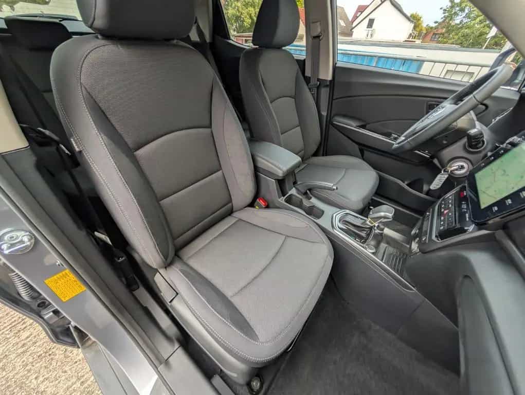 KGM Tivoli Nomad 1,5 null-photo-19