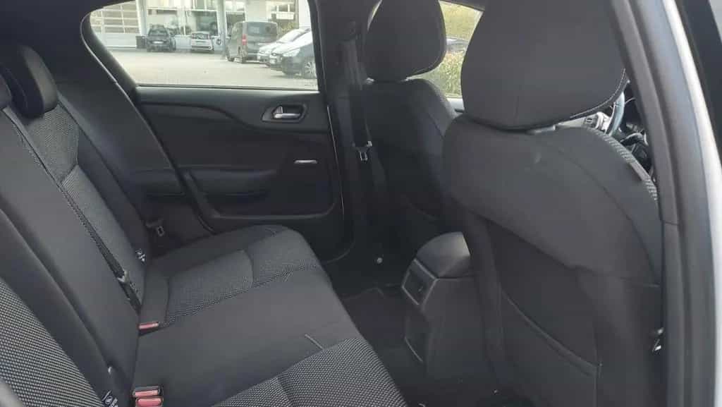 DS Automobiles DS4 Ds DS4 4 1.6 e-HDi 110 airdream Chic 09/2012-photo-14