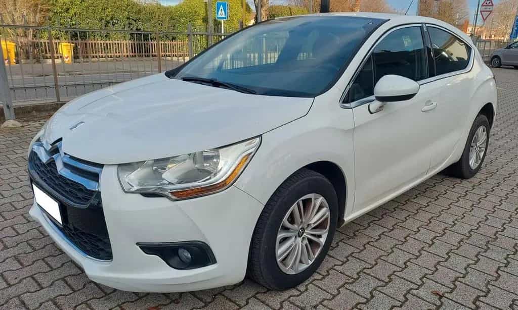 DS Automobiles DS4 Ds DS4 4 1.6 e-HDi 110 airdream Chic 09/2012-photo-2