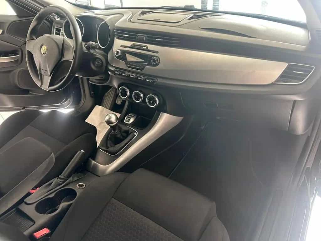Alfa Romeo Giulietta 2.0 JTDm-2 140 CV Distincti 09/2011-photo-10