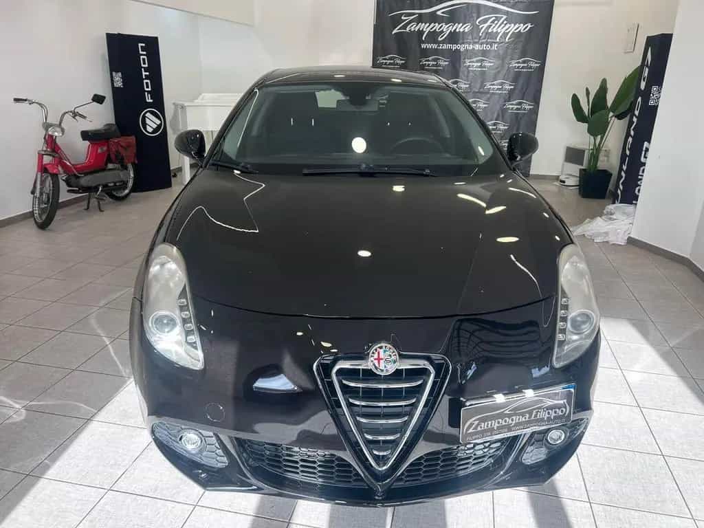Alfa Romeo Giulietta 2.0 JTDm-2 140 CV Distincti 09/2011-photo-2
