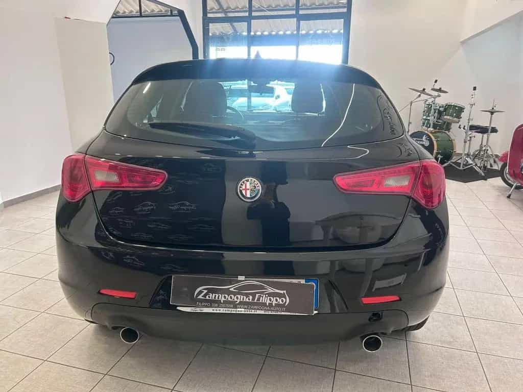 Alfa Romeo Giulietta 2.0 JTDm-2 140 CV Distincti 09/2011-photo-5
