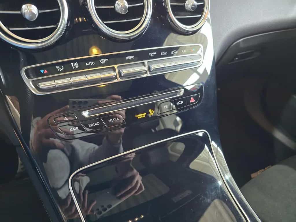 Mercedes-Benz GLC 250 4Matic AMG Line+KEYLESS GO+KAMERA+NAVI+ 03/2019-photo-13