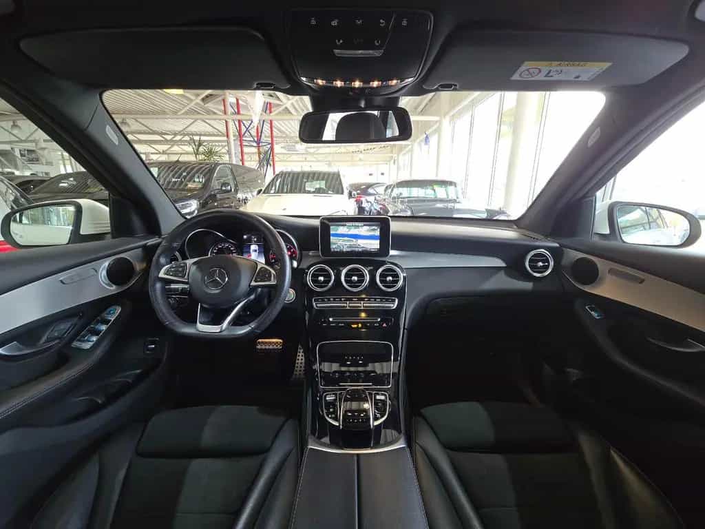 Mercedes-Benz GLC 250 4Matic AMG Line+KEYLESS GO+KAMERA+NAVI+ 03/2019-photo-3