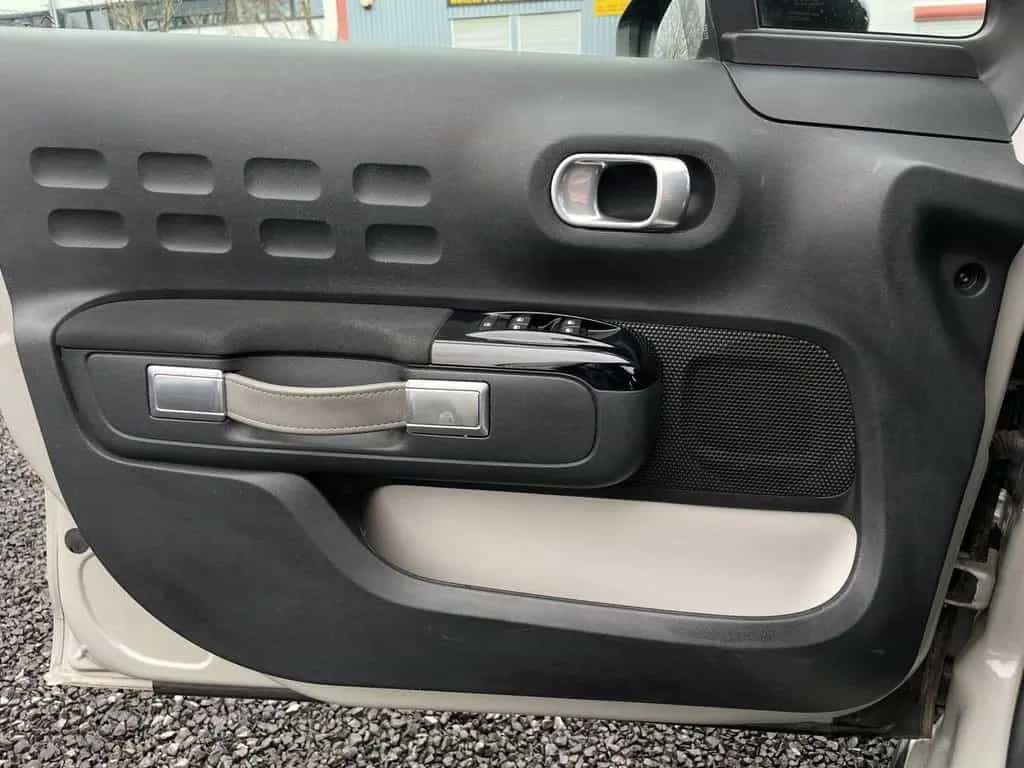 Citroën C3 Shine 10/2017-photo-11