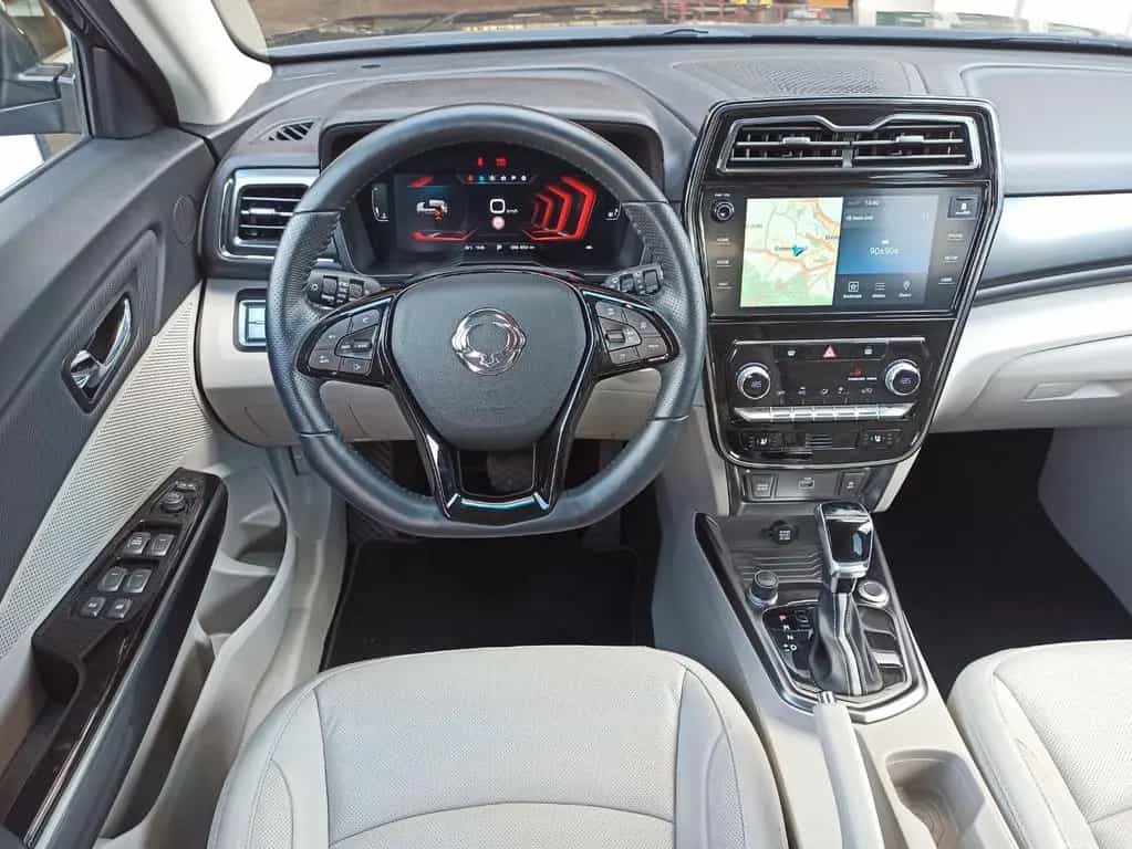 Ssangyong Tivoli Quartz 4x2 06/2024-photo-14