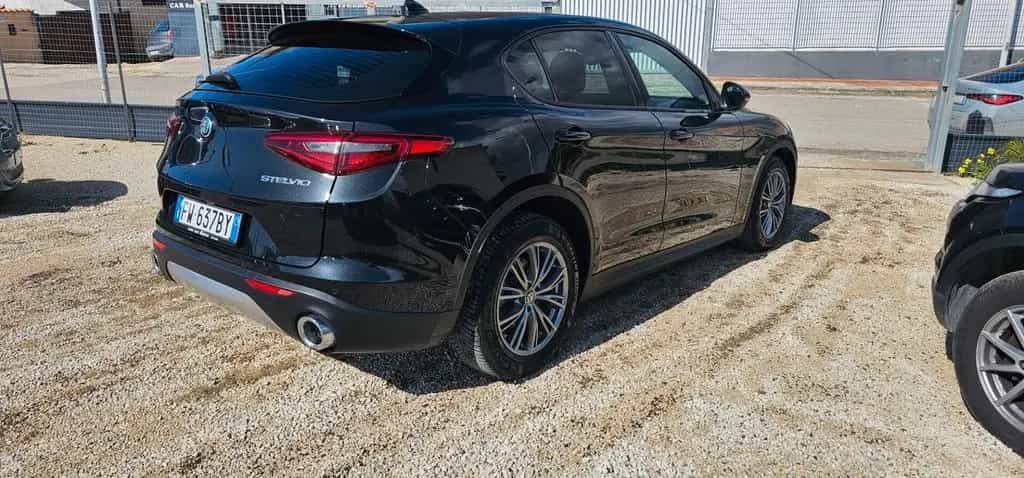 Alfa Romeo Stelvio 2.2 Turbodiesel 160 CV AT8 RW 06/2019-photo-5