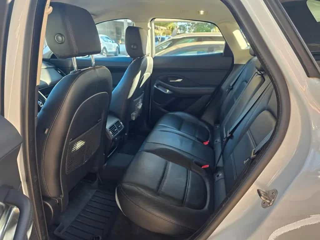 Jaguar E-Pace 2.0D 150 CV R-Dynamic 02/2019-photo-3