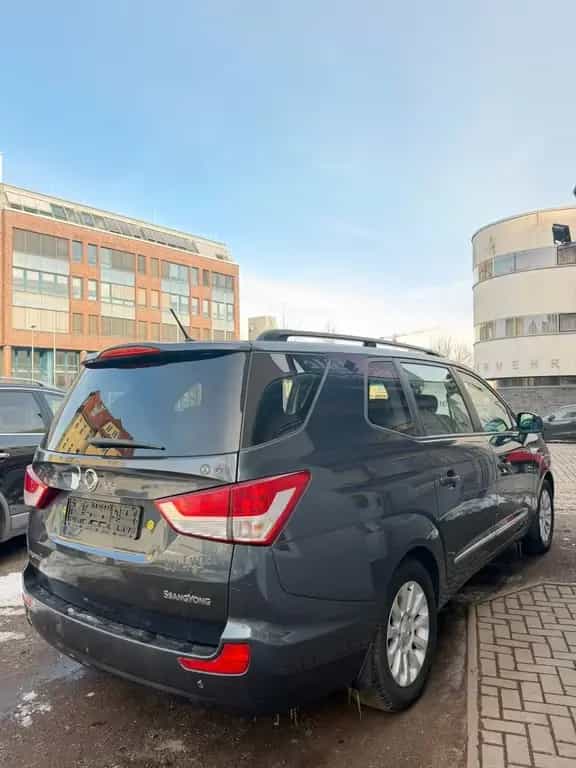 Ssangyong Rodius Sapphire 4WD 4X4 05/2015-photo-4