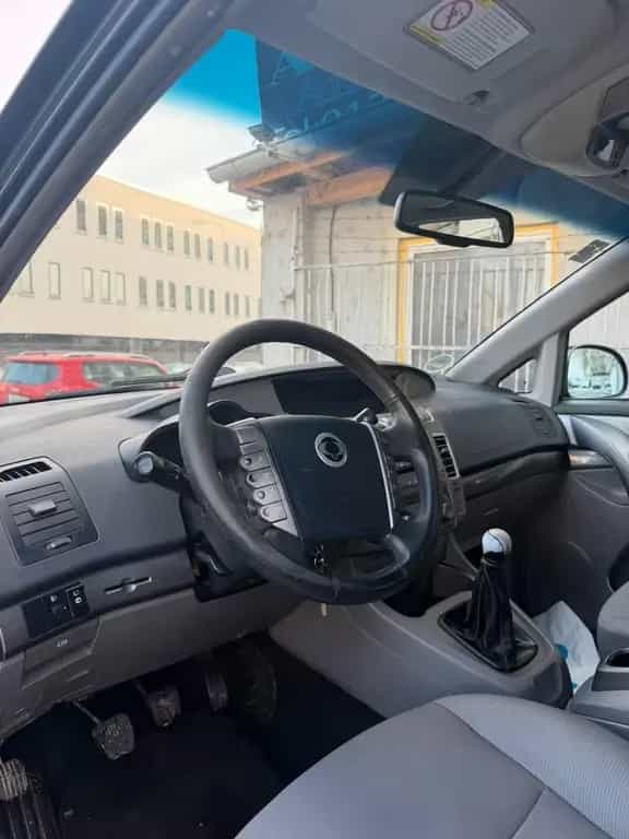 Ssangyong Rodius Sapphire 4WD 4X4 05/2015-photo-9