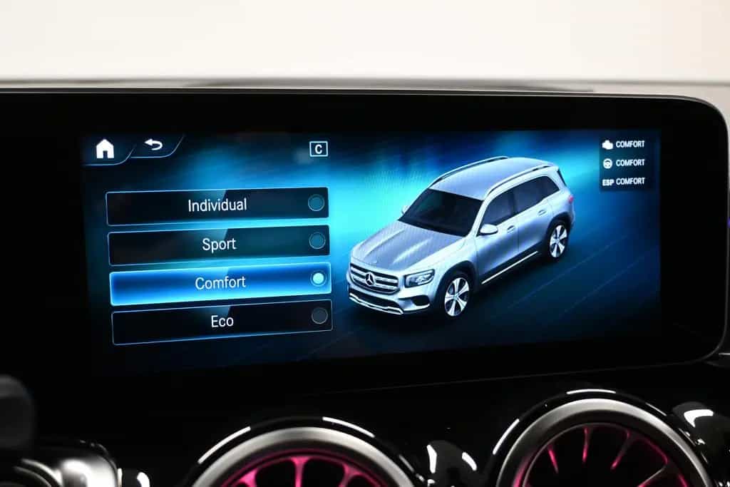 Mercedes-Benz GLB 200 AMG-LINE *KAMERA *LED *WIDE *AHK*CARPLAY 11/2020-photo-31