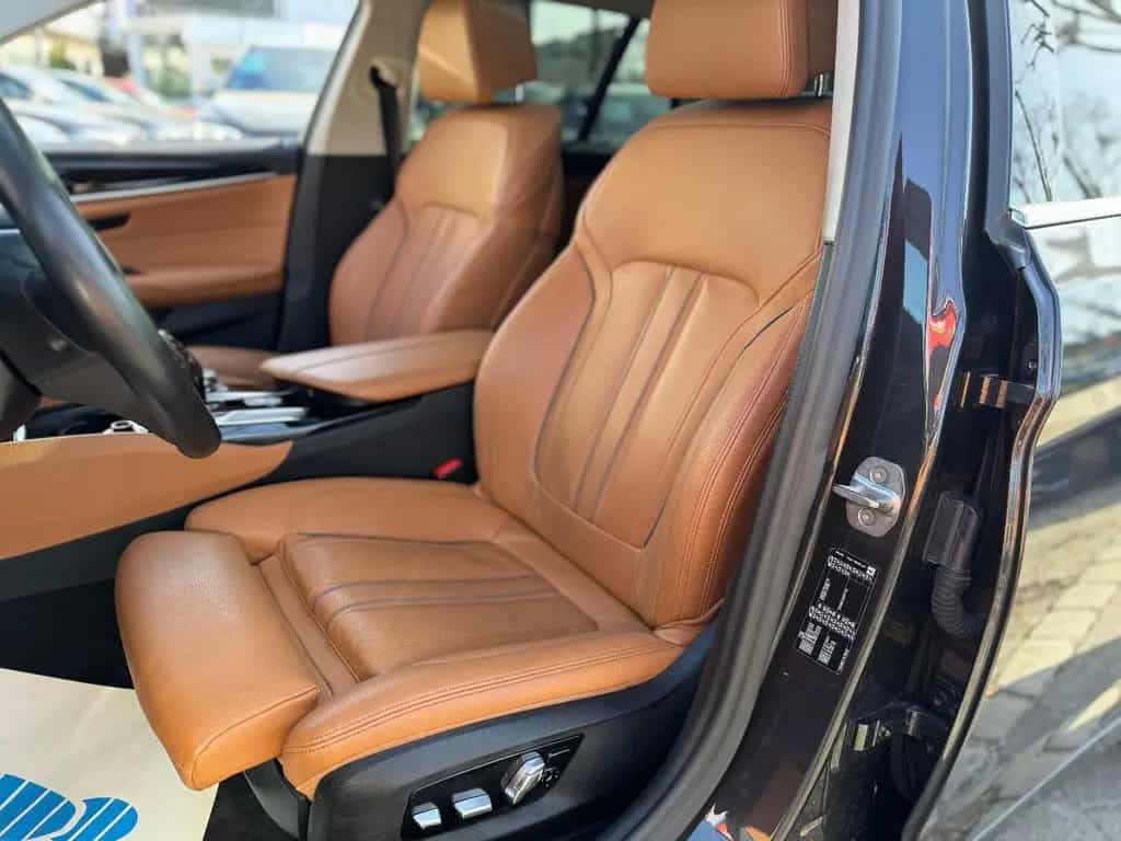 BMW 530 5 Touring 530 i Luxury Line 01/2019-photo-17
