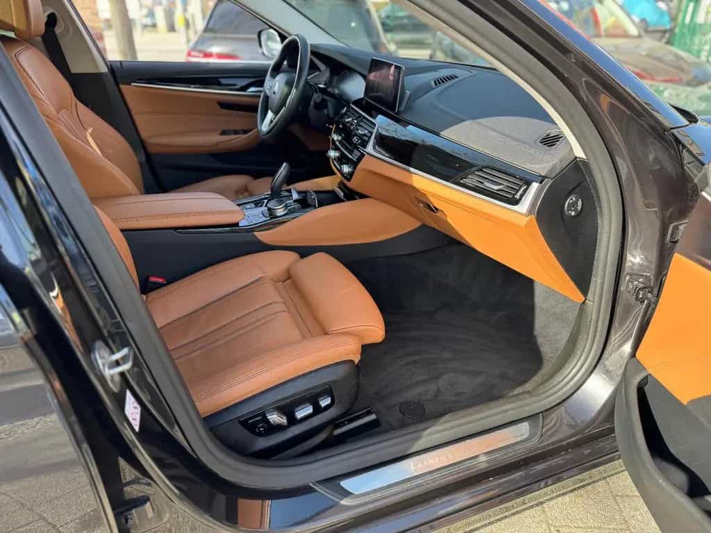 BMW 530 5 Touring 530 i Luxury Line 01/2019-photo-19