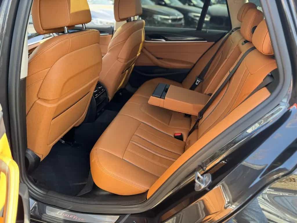 BMW 530 5 Touring 530 i Luxury Line 01/2019-photo-21