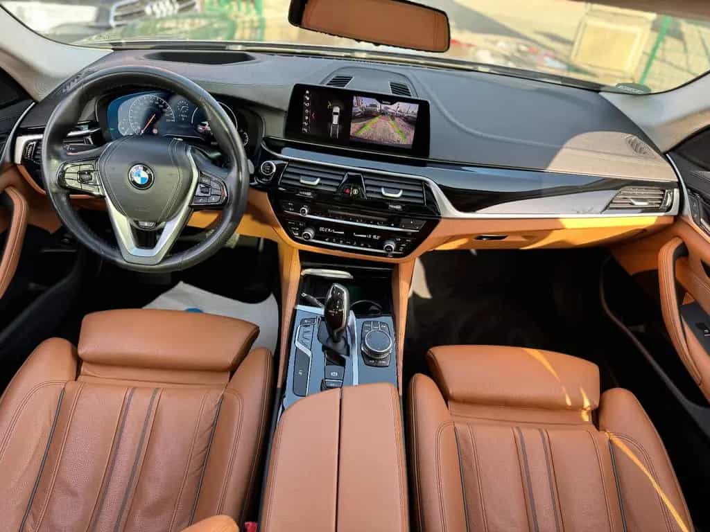 BMW 530 5 Touring 530 i Luxury Line 01/2019-photo-9