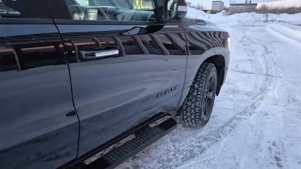 Dodge RAM 5,7 Hemi, 4x4, Leder,BLIS,SHZ, Fernstart 07/2021-photo-1