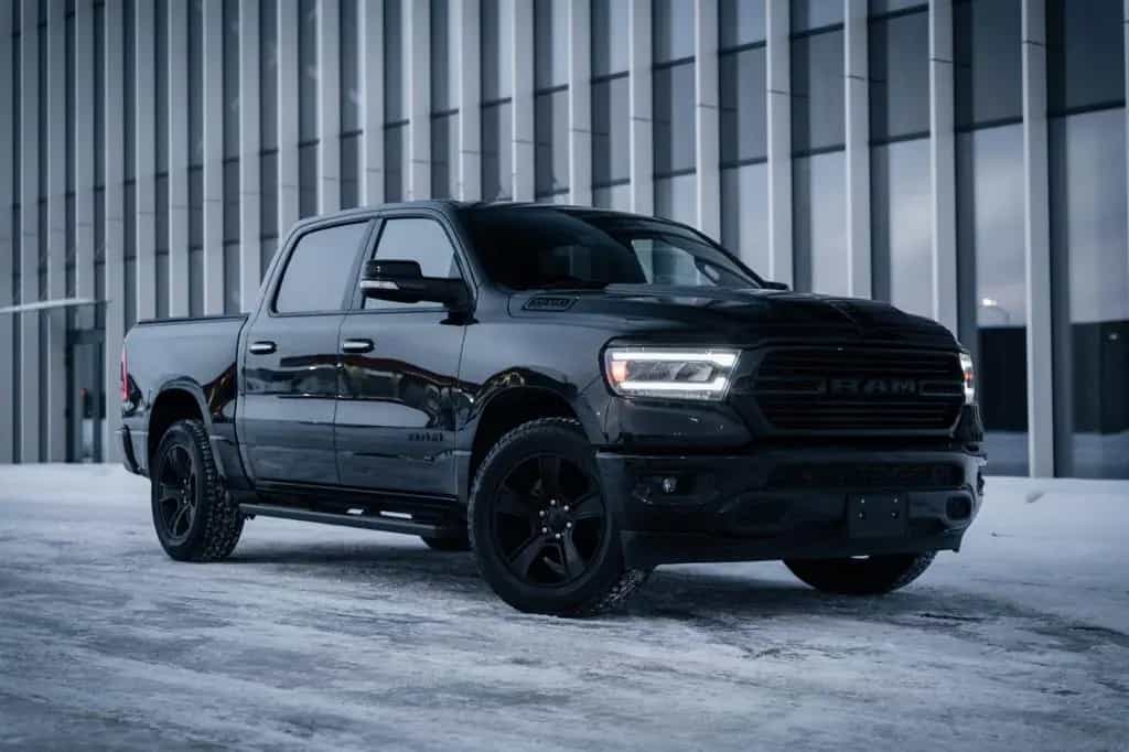 Dodge RAM 5,7 Hemi, 4x4, Leder,BLIS,SHZ, Fernstart 07/2021-photo-35