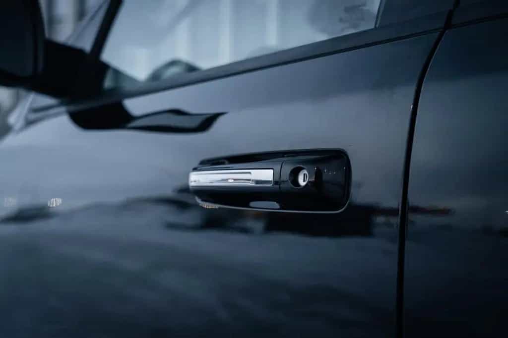Dodge RAM 5,7 Hemi, 4x4, Leder,BLIS,SHZ, Fernstart 07/2021-photo-36