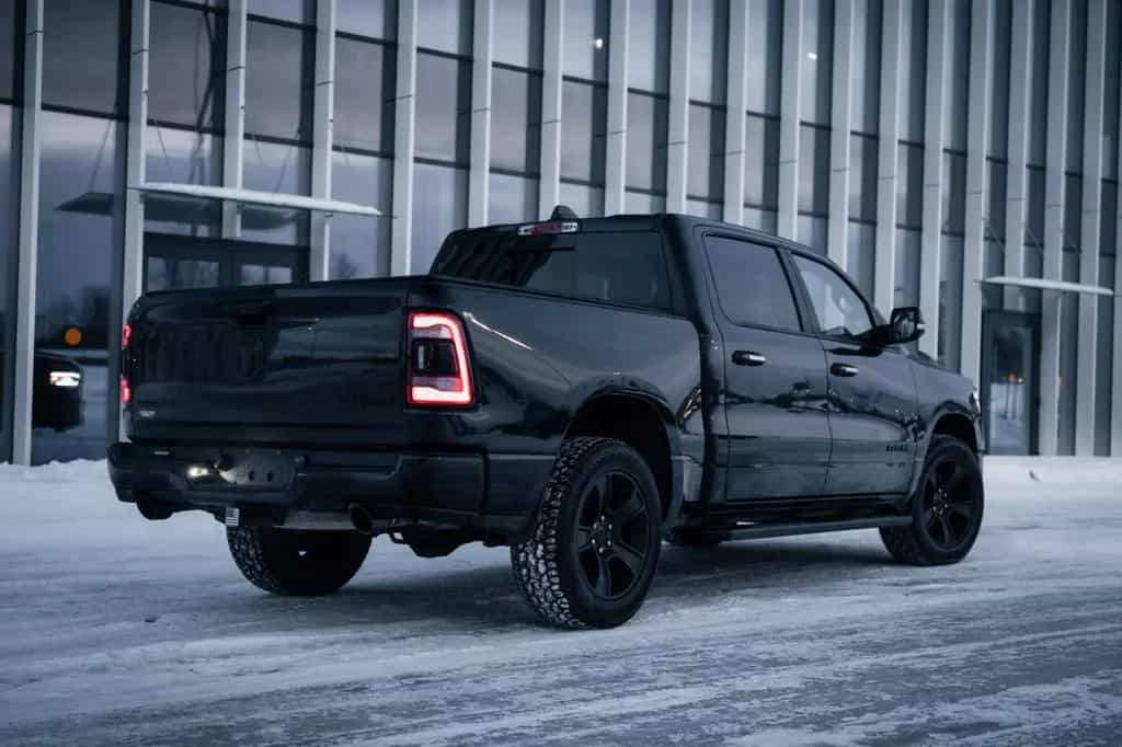 Dodge RAM 5,7 Hemi, 4x4, Leder,BLIS,SHZ, Fernstart 07/2021-photo-40