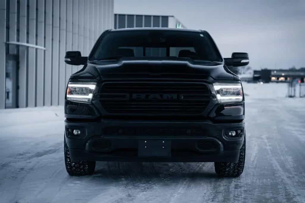 Dodge RAM 5,7 Hemi, 4x4, Leder,BLIS,SHZ, Fernstart 07/2021-photo-41