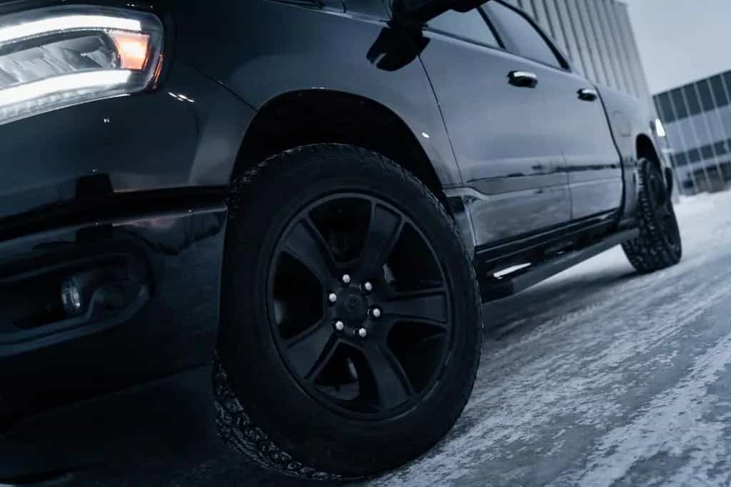 Dodge RAM 5,7 Hemi, 4x4, Leder,BLIS,SHZ, Fernstart 07/2021-photo-43