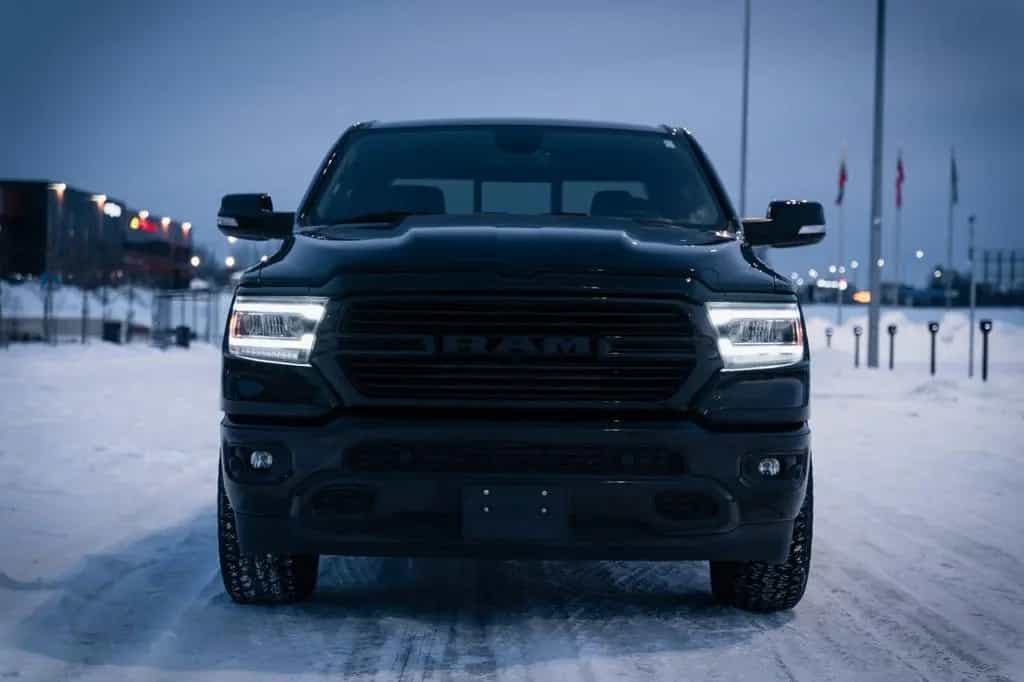 Dodge RAM 5,7 Hemi, 4x4, Leder,BLIS,SHZ, Fernstart 07/2021-photo-5