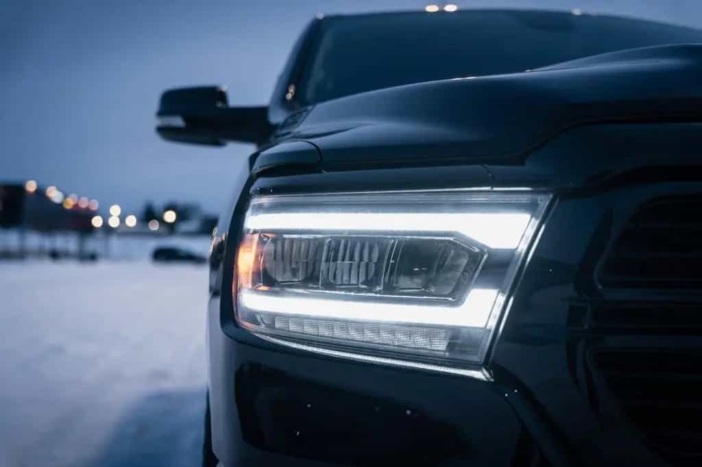 Dodge RAM 5,7 Hemi, 4x4, Leder,BLIS,SHZ, Fernstart 07/2021-photo-9