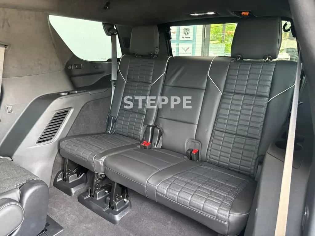 Cadillac Escalade V-Series 6.2 V8 Supercharged AWD 01/2026-photo-13