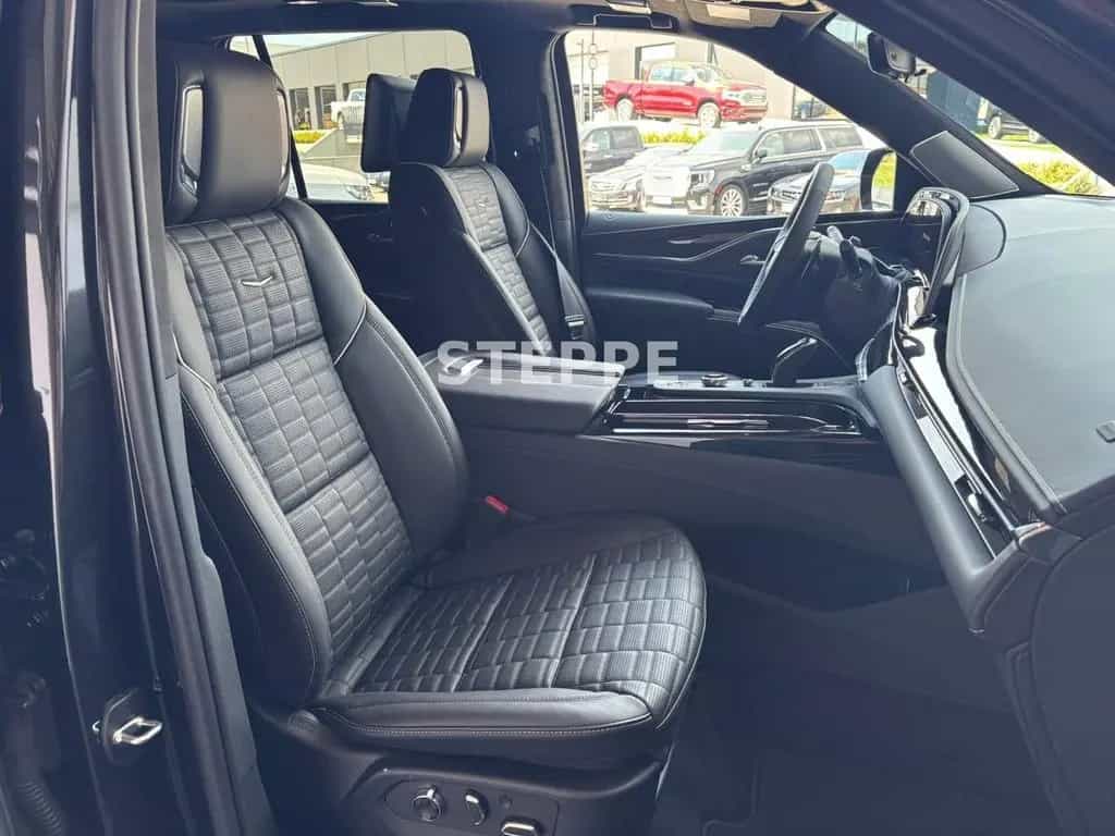 Cadillac Escalade V-Series 6.2 V8 Supercharged AWD 01/2026-photo-9