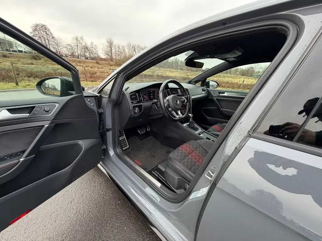 Volkswagen Golf GTI TCR 2.0 TSI, Dynaudio, Discover Pro 09/2019-photo-8