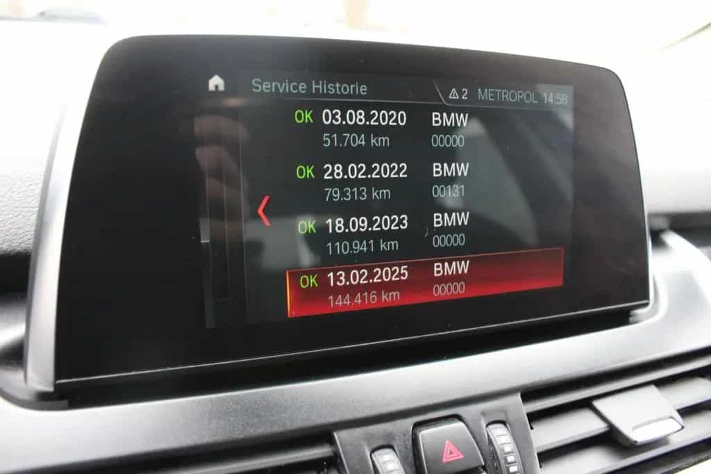 BMW 2 Series 218 Active Tourer 218i Sport Line~NAVI~PDC 08/2017-photo-18
